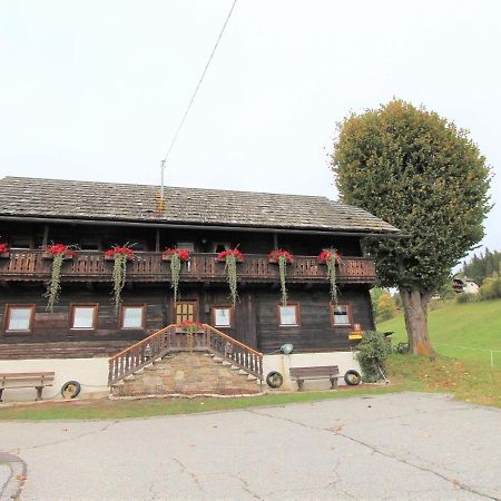 Beautiful Apartment In A Renovated Farmhouse In Fresach Carinthia Luaran gambar